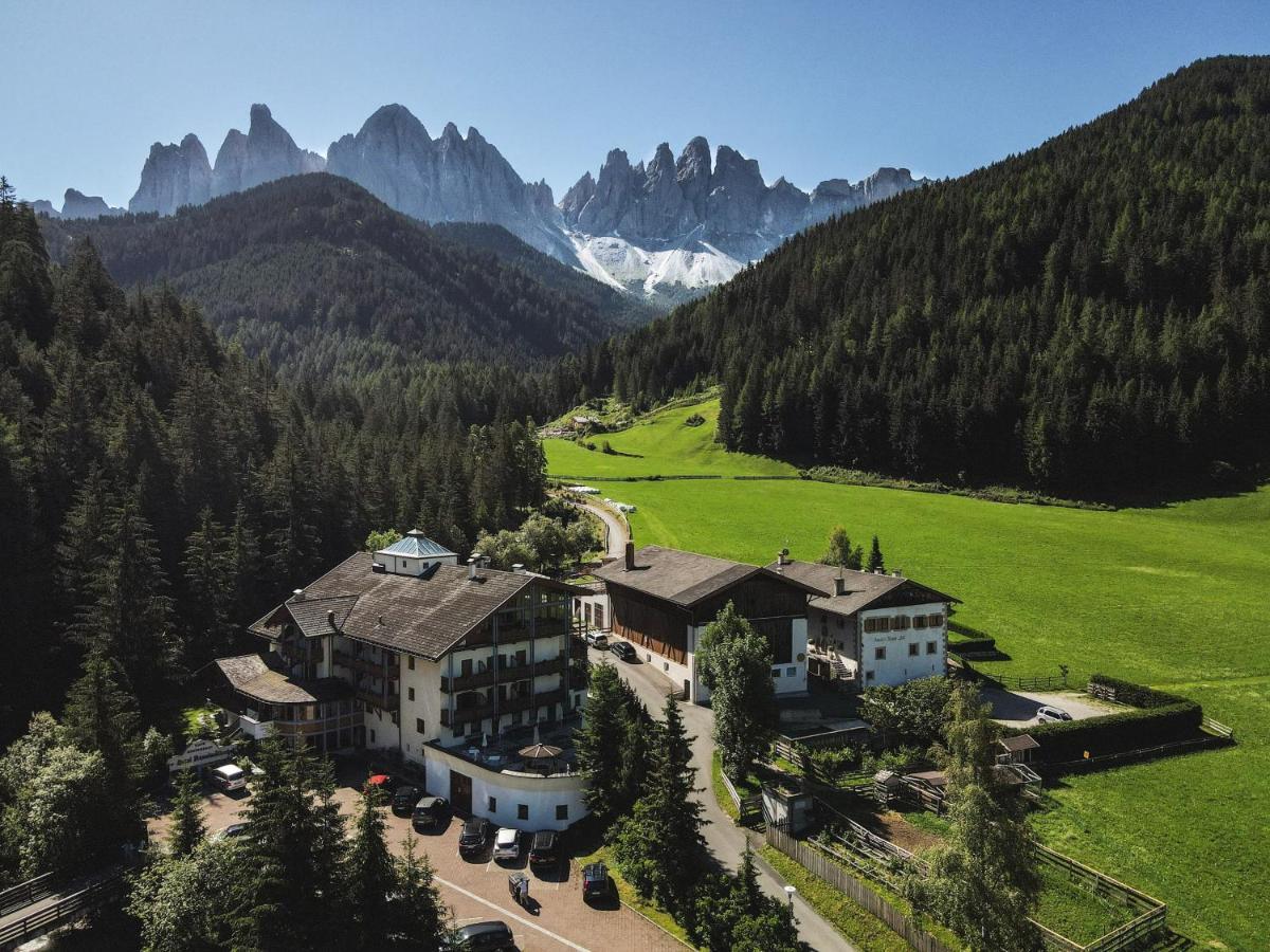 Hotel Ranuimuellerhof Фунес Экстерьер фото