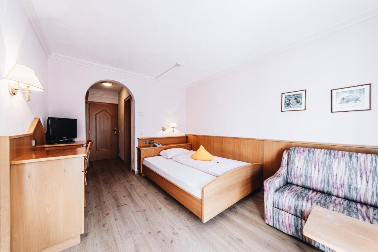 Hotel Ranuimuellerhof Фунес Экстерьер фото