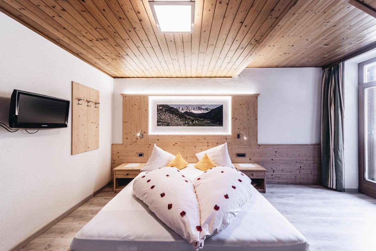 Hotel Ranuimuellerhof Фунес Экстерьер фото