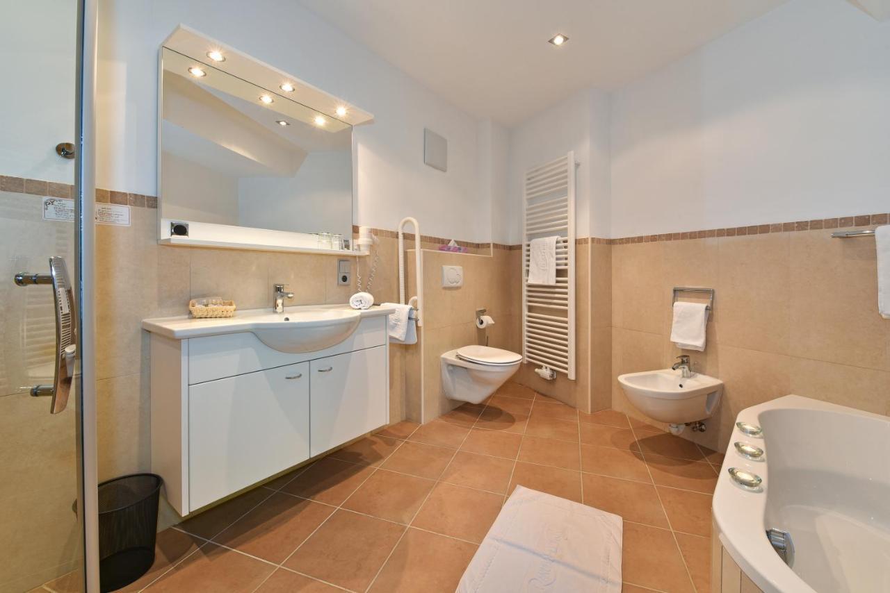 Hotel Ranuimuellerhof Фунес Экстерьер фото